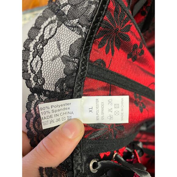 Vacoto Red & Black Lace Tie Up Corset Top Women’s Size XL Sexy Goth Vampire - Picture 5 of 5